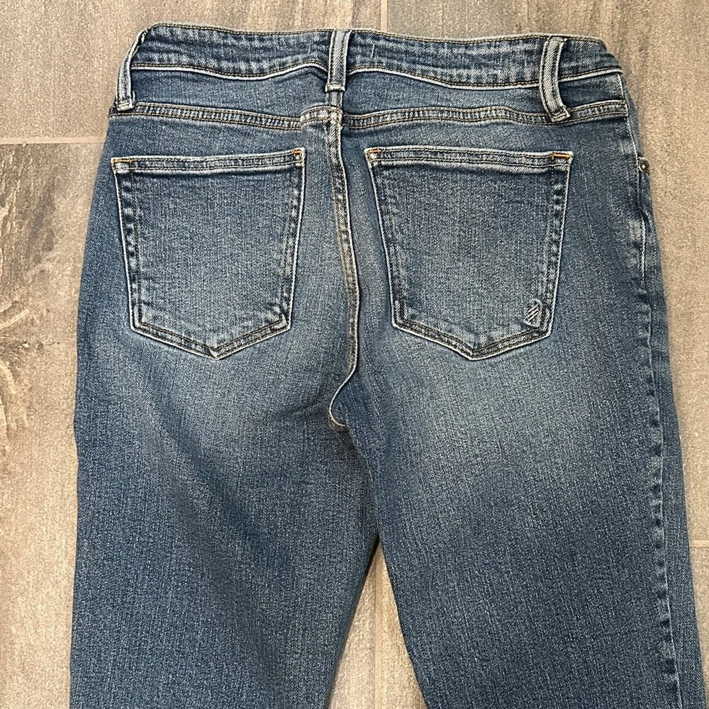 Silver Jeans Women's Most Wanted Straight Leg in Classic Blue - Picture 8 of 10